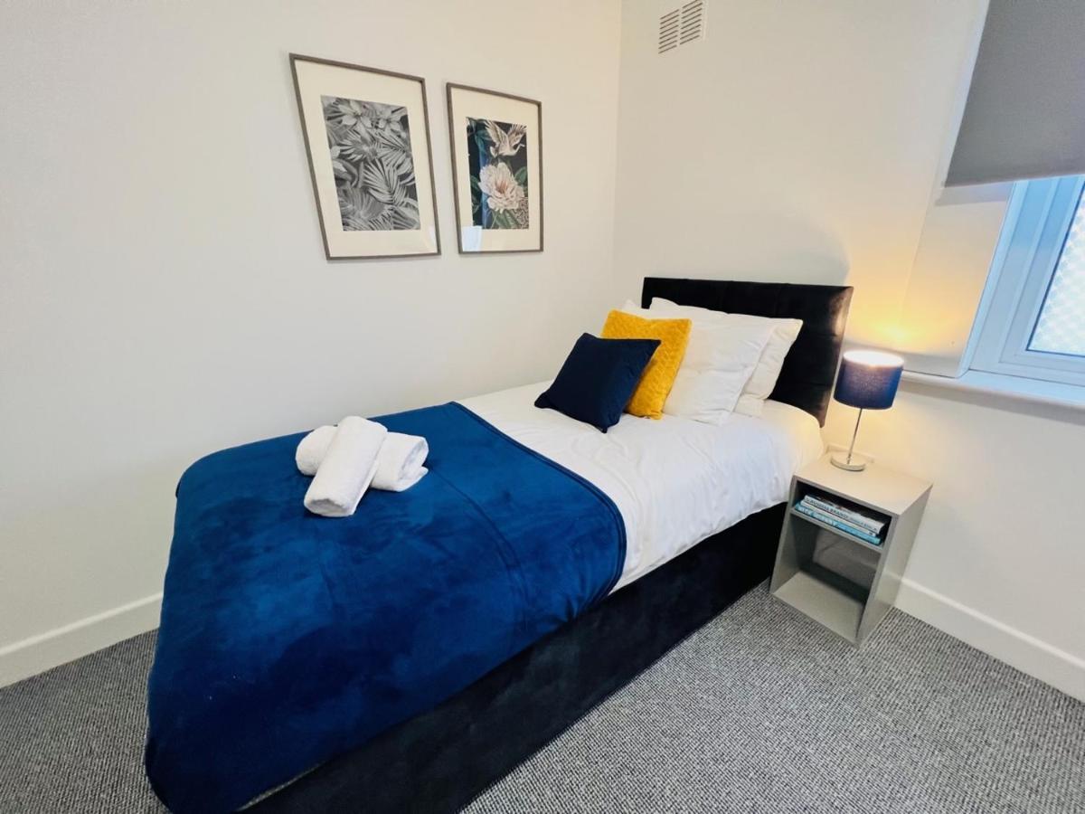 Stay - The Wellington Burton On Trent Exteriör bild
