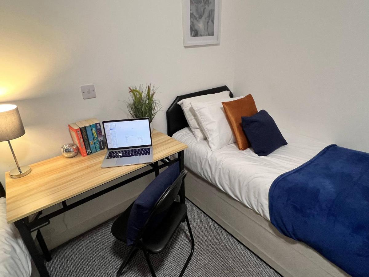 Stay - The Wellington Burton On Trent Exteriör bild